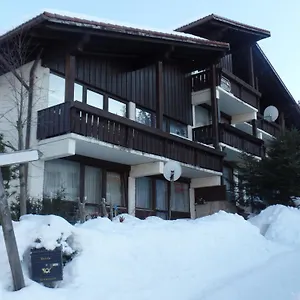 Am Waldrand Apartment